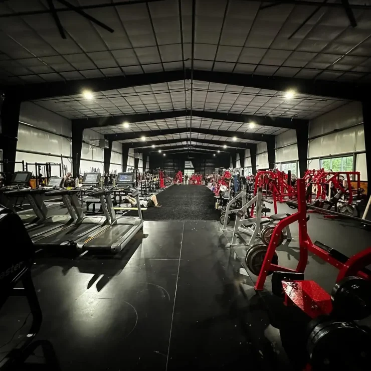Amazing new gym Everyday Athletes in Lousiville, Ky with personal training and 24 hour access